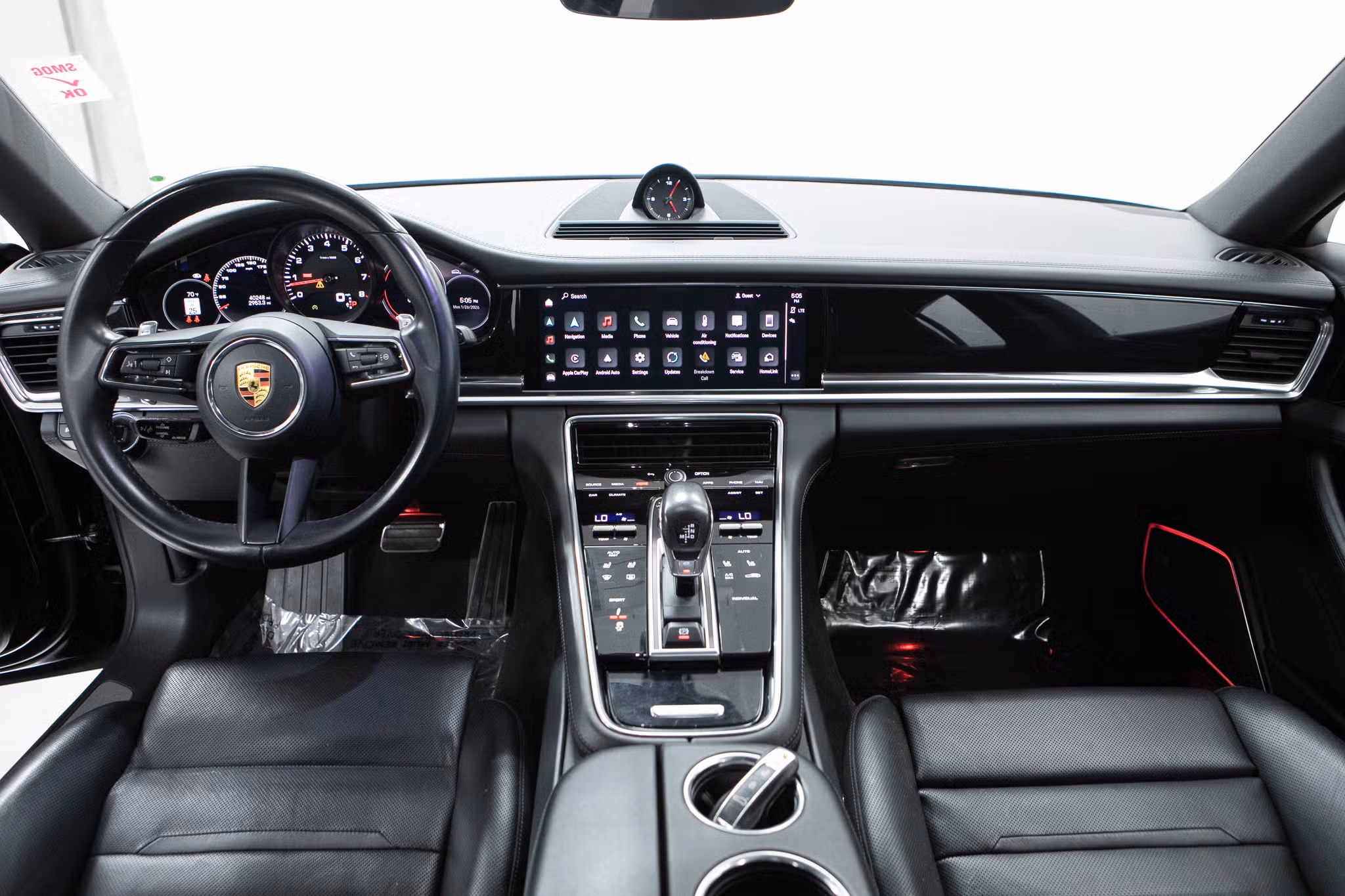 Its dashboard